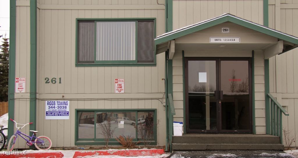 261 McCarrey St-Unit -Unit 1 in Anchorage, AK - Foto de edificio