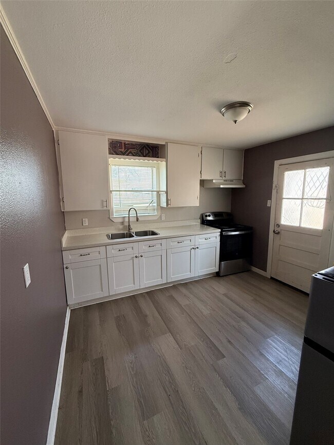 property at 1309 Malvern St