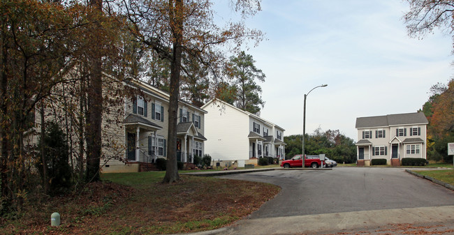 451-473 Waldo St in Cary, NC - Building Photo - Building Photo