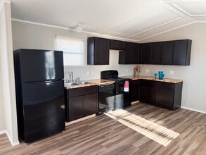 110 N Michigan St in Lawrence, KS - Building Photo - Building Photo