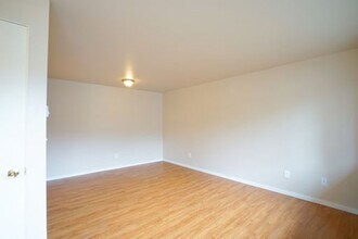 Crown Colony in Seattle, WA - Building Photo - Interior Photo