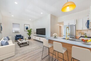 6137 ADAMS St in West New York, NJ - Building Photo