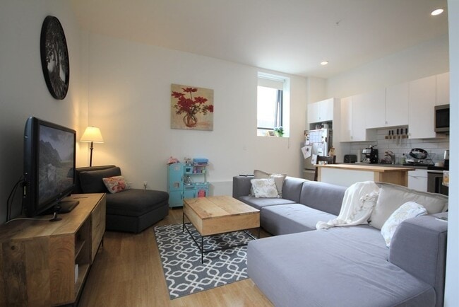 76 Parker Hill Ave, Unit 105 in Boston, MA - Building Photo - Building Photo