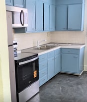 319 W 11th St, Unit 319 1/2 in Hazleton, PA - Building Photo