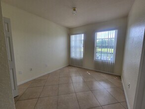 2109 Belmont Ln in North Lauderdale, FL - Building Photo - Building Photo