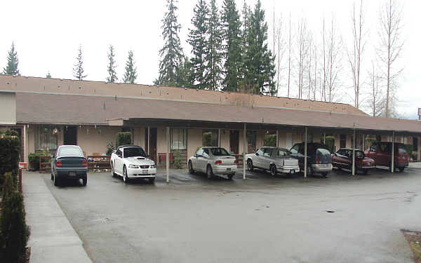 1316 Cedar Ave in Marysville, WA - Building Photo