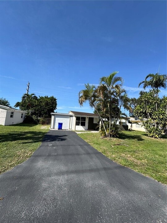3110 N 58th Ave in Hollywood, FL - Building Photo