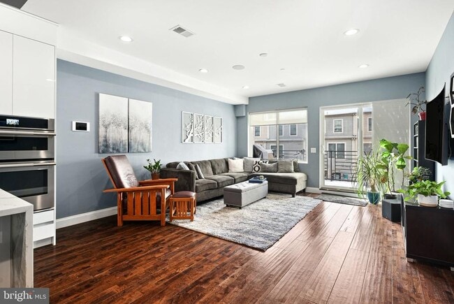 property at 1516 Cambridge St
