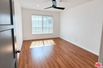 202 N Locust St in Inglewood, CA - Building Photo - Building Photo