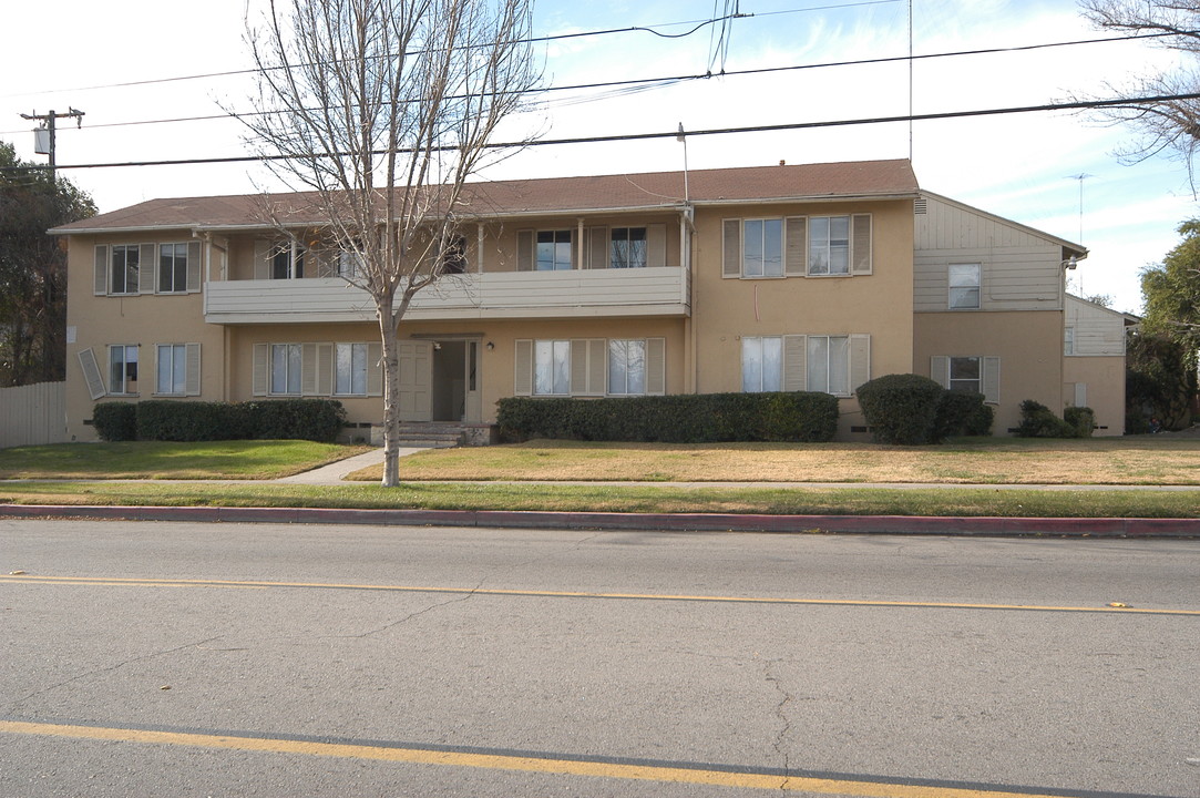 Mountain View Manor Apartments in San Bernardino, CA - Building Photo