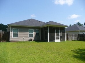 758 E Bristol Way in Richmond Hill, GA - Building Photo - Building Photo