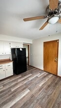 8907 W Hampton Ave in Milwaukee, WI - Building Photo - Building Photo