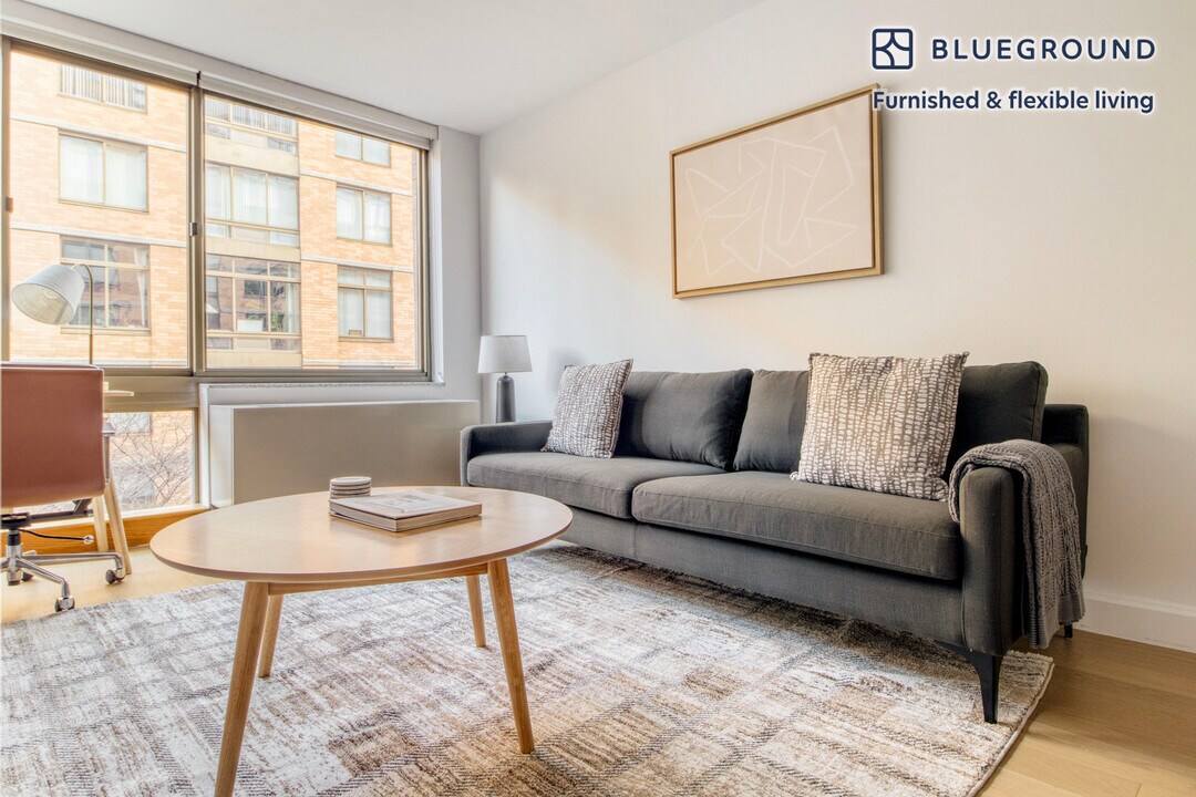 130 W 15th St in New York, NY - Foto de edificio