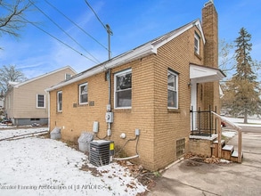 1511 Pattengill Ave in Lansing, MI - Building Photo - Building Photo