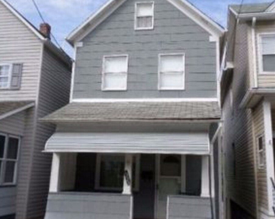 1328 Maryland Ave in Johnstown, PA - Building Photo