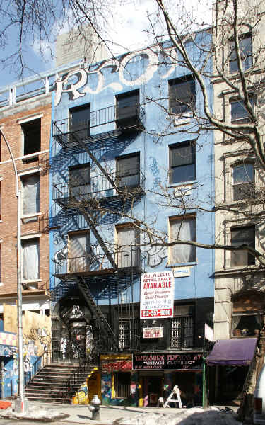 25 Saint Marks Pl in New York, NY - Building Photo - Building Photo