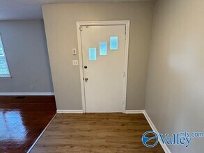 508 Forrest Cir NE in Huntsville, AL - Building Photo - Building Photo