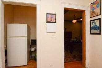 1244 W Rosedale Ave, Unit M07H in Chicago, IL - Building Photo - Building Photo