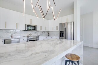 12 SE 1st Ave in Delray Beach, FL - Building Photo - Building Photo