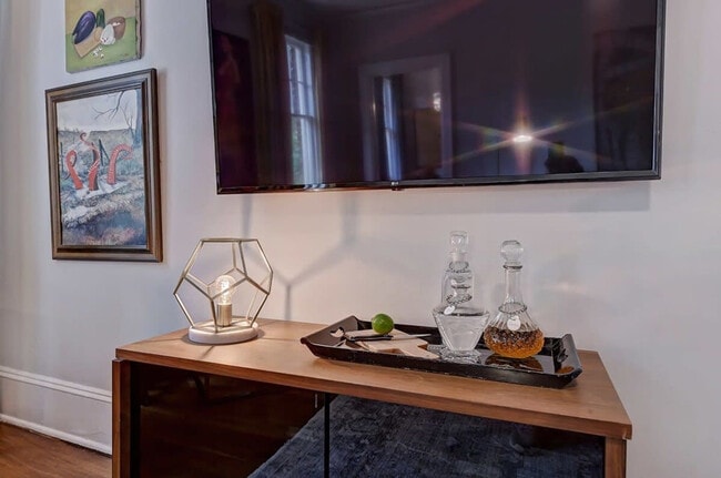 518 Lamar Ave in Charlotte, NC - Foto de edificio - Building Photo