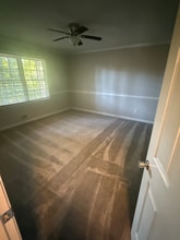 345 Deerwood Dr in Suwanee, GA - Foto de edificio - Building Photo