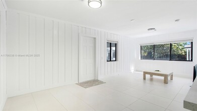1750 NE 144th St in Miami, FL - Building Photo - Building Photo