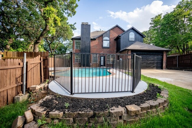 property at 7625 Shadow Wood Dr