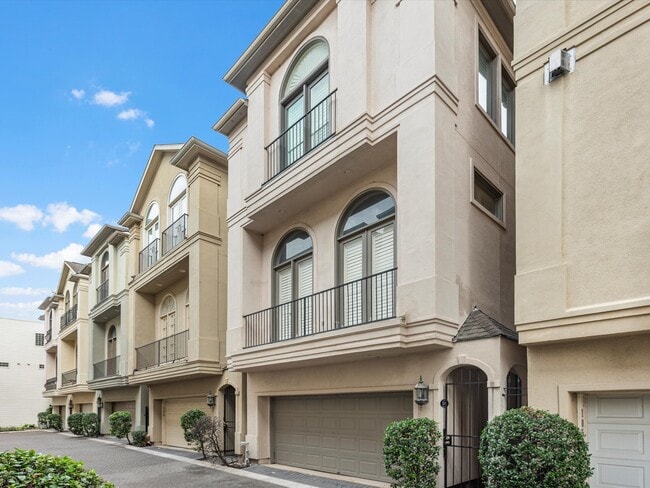 property at 107 Dennis St