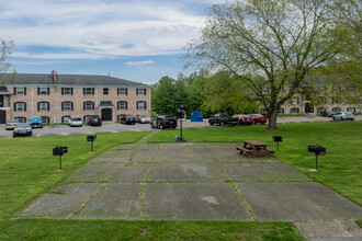 Cardinal Hill Gardens in Louisville, KY - Building Photo - Building Photo