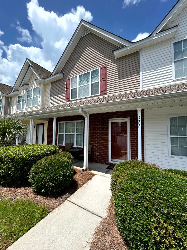 property at 122 Sonata Cir