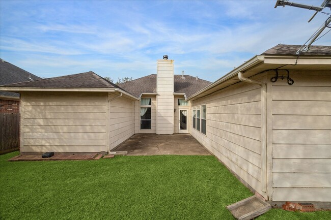 property at 119 Lissa Ln