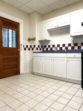 12 Evergreen Sq, Unit 1 in Somerville, MA - Building Photo - Building Photo