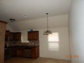 2325 Golden Ln in Edmond, OK - Building Photo - Building Photo