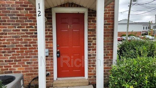 property at 3516 E Richmond Rd