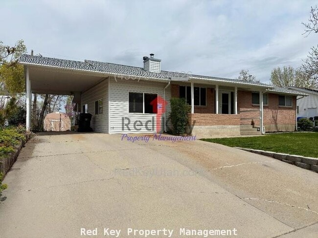 543 Stansbury Ave in Tooele, UT - Building Photo - Building Photo