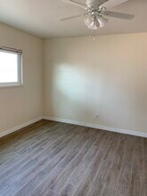 325 W Howell Ave in Ridgecrest, CA - Building Photo - Building Photo
