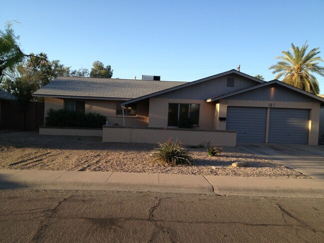 property at 514 E Hermosa Dr