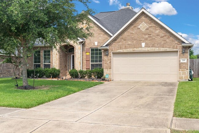 property at 219 Summer Creek Dr