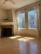 9041 SW Rystadt Ln in Portland, OR - Building Photo - Building Photo