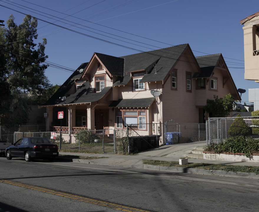 3921-3923 Melrose Ave in Los Angeles, CA - Building Photo