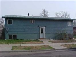 540 E Central Ave in Minot, ND - Building Photo