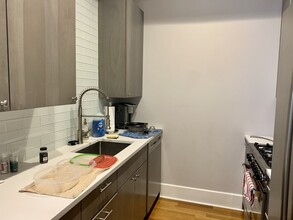 5 Mohawk St, Unit 1F in Boston, MA - Foto de edificio - Building Photo