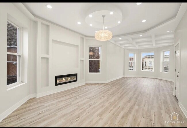 5753 S Peoria St in Chicago, IL - Building Photo - Building Photo