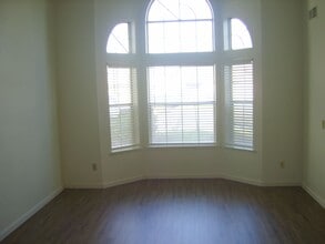 8824 Little John Ct in Sacramento, CA - Building Photo - Building Photo