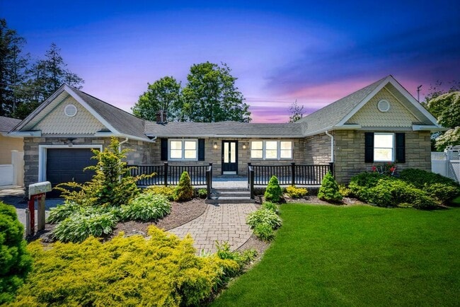 property at 18 Briggs St