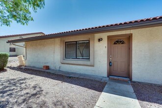 10215 N 8th Ave-Unit -3 in Phoenix, AZ - Foto de edificio - Building Photo