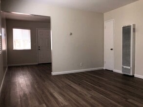 834 Opal Dr, Unit 4 in San Jose, CA - Building Photo - Building Photo