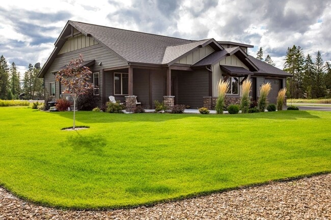 176 Whispering Meadows Trail in Kalispell, MT - Building Photo - Building Photo