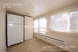 1208 S 3rd Ave in Pocatello, ID - Building Photo - Building Photo