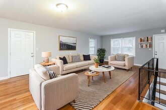 2761 Oldknow Dr NW in Atlanta, GA - Building Photo - Building Photo